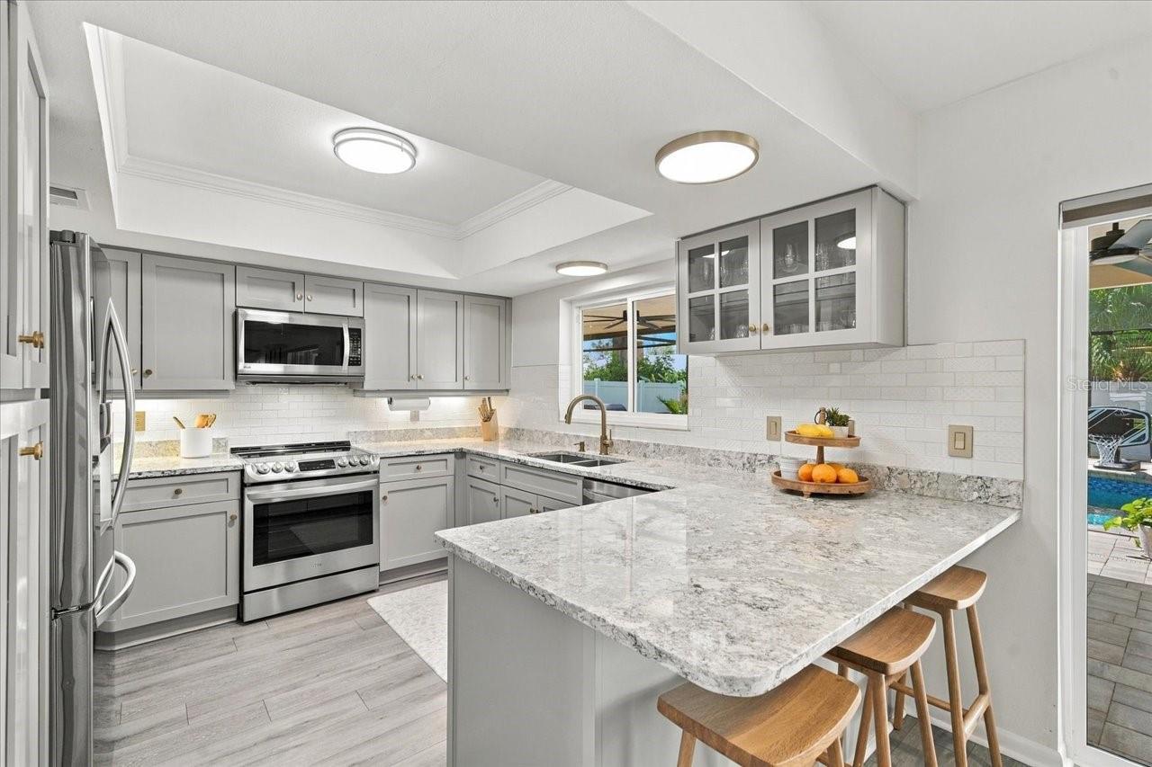 13810 LAKE VILLAGE PL