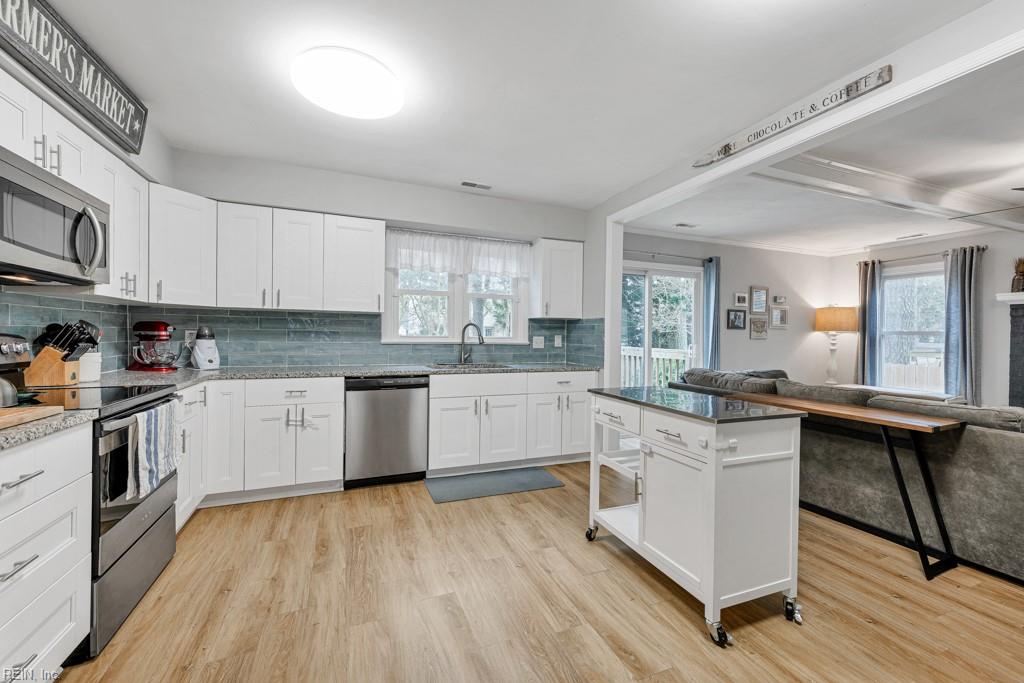 2428 Hillsboro QUAY