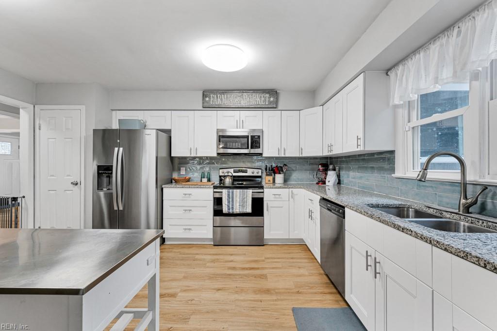 2428 Hillsboro QUAY