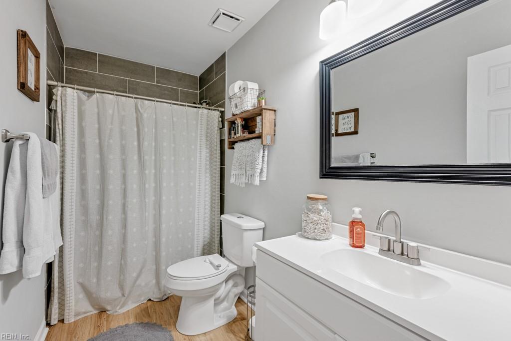 2428 Hillsboro QUAY
