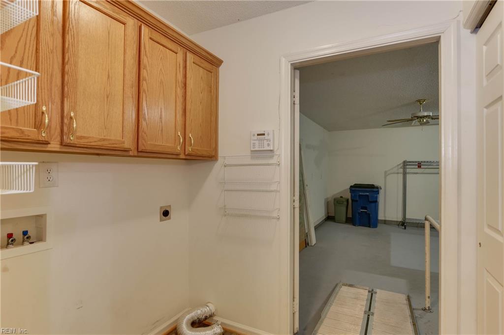 222 Rainbrook WAY