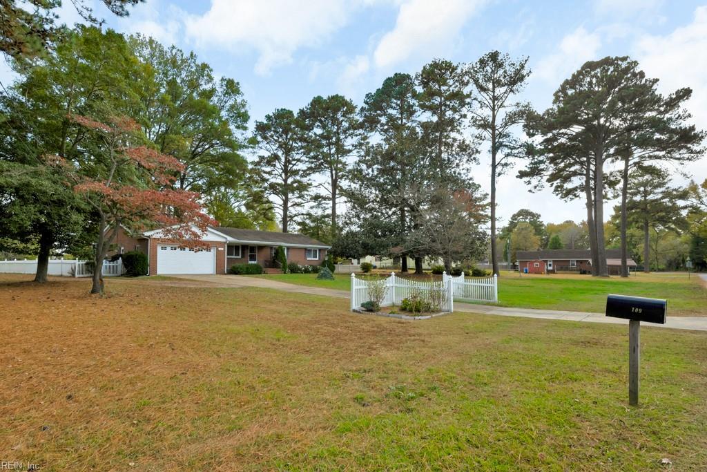 109 Lindsey AVE