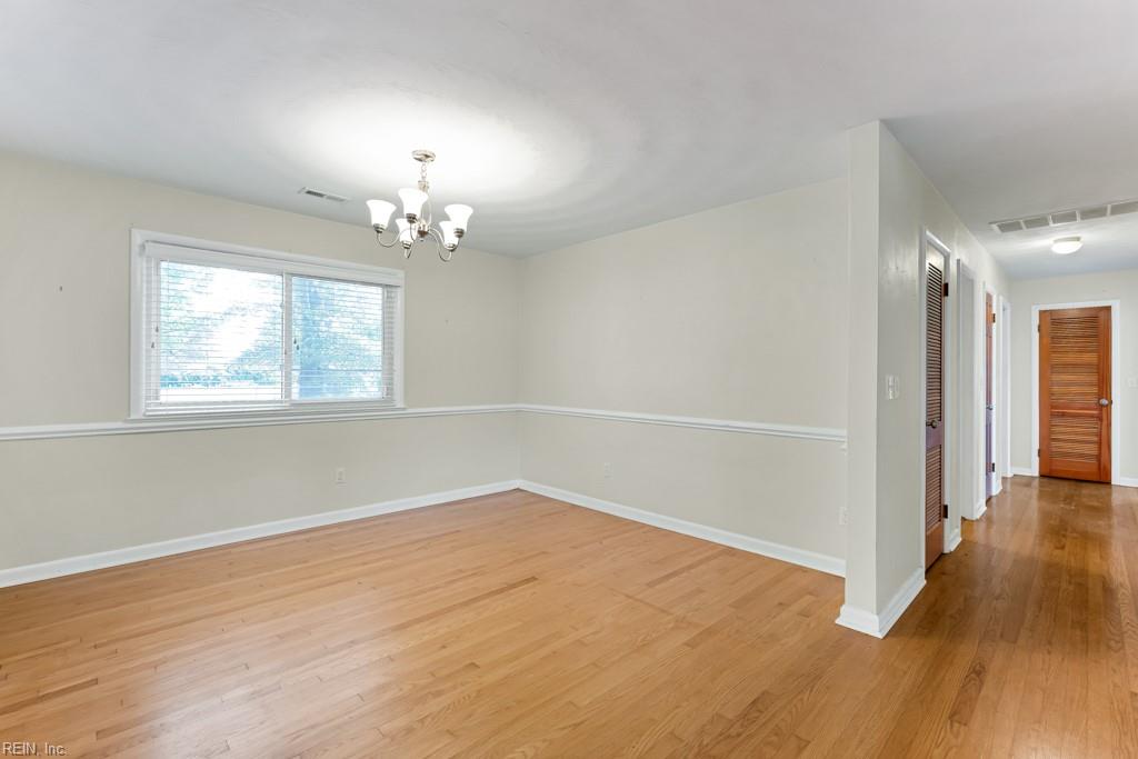 109 Lindsey AVE