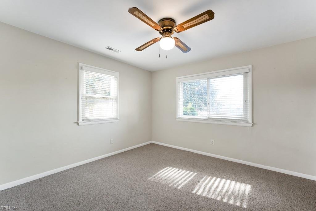 109 Lindsey AVE