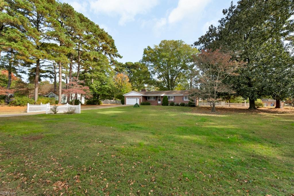 109 Lindsey AVE