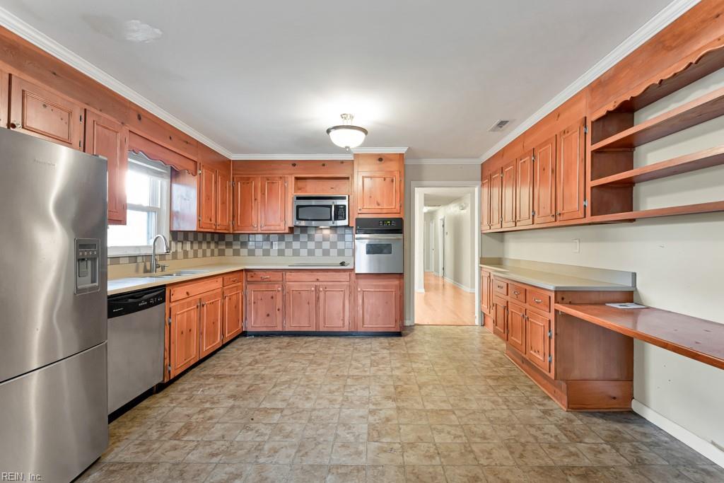 109 Lindsey AVE
