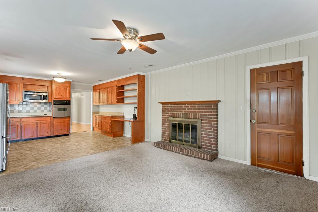 109 Lindsey AVE