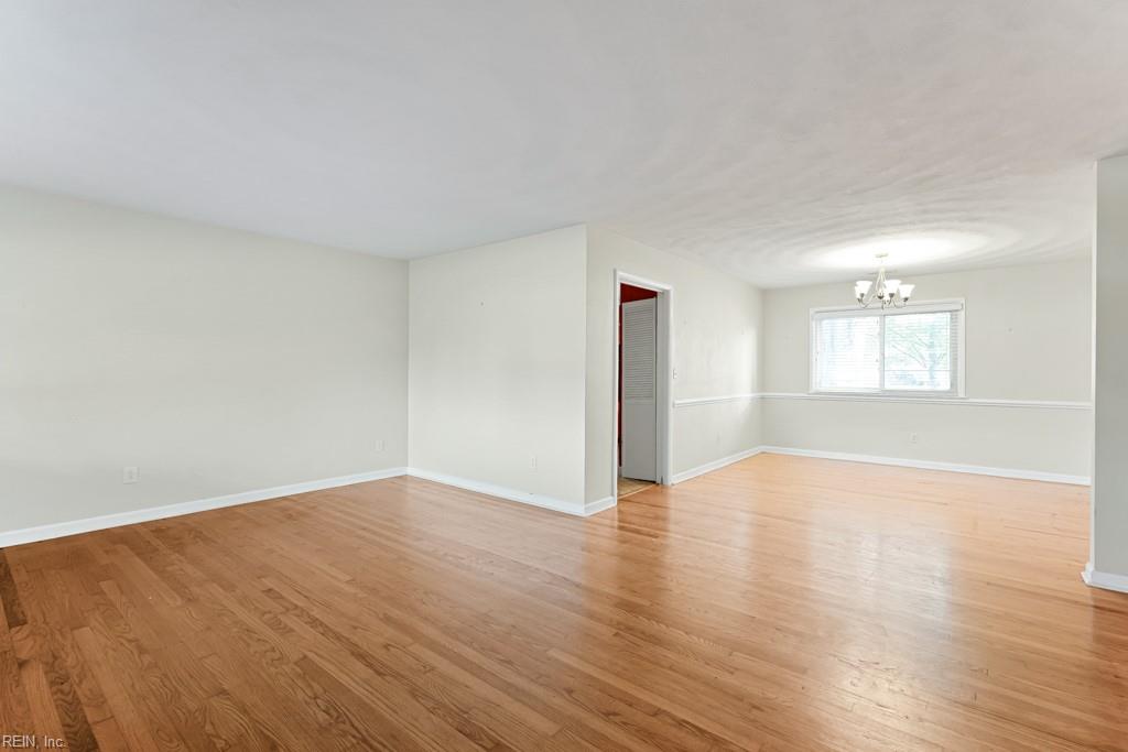 109 Lindsey AVE