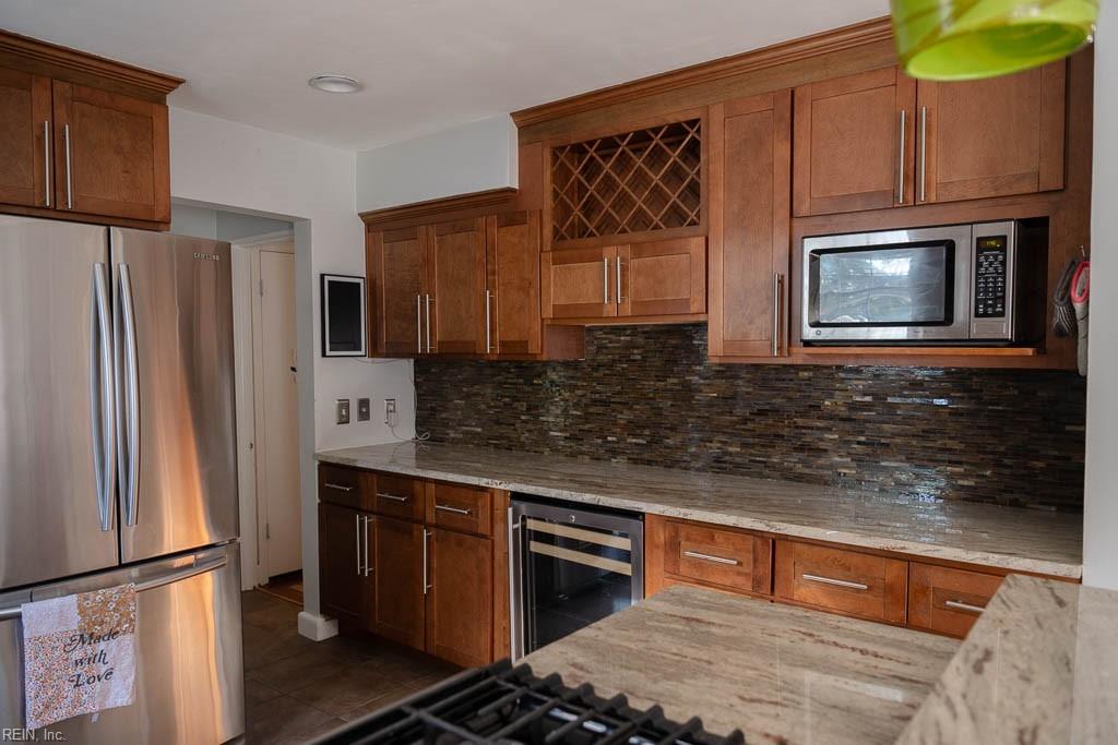 105 Carlisle WAY