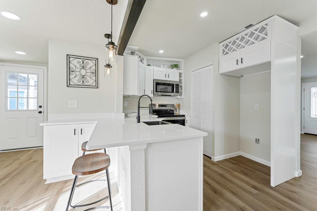 220 Velva DR