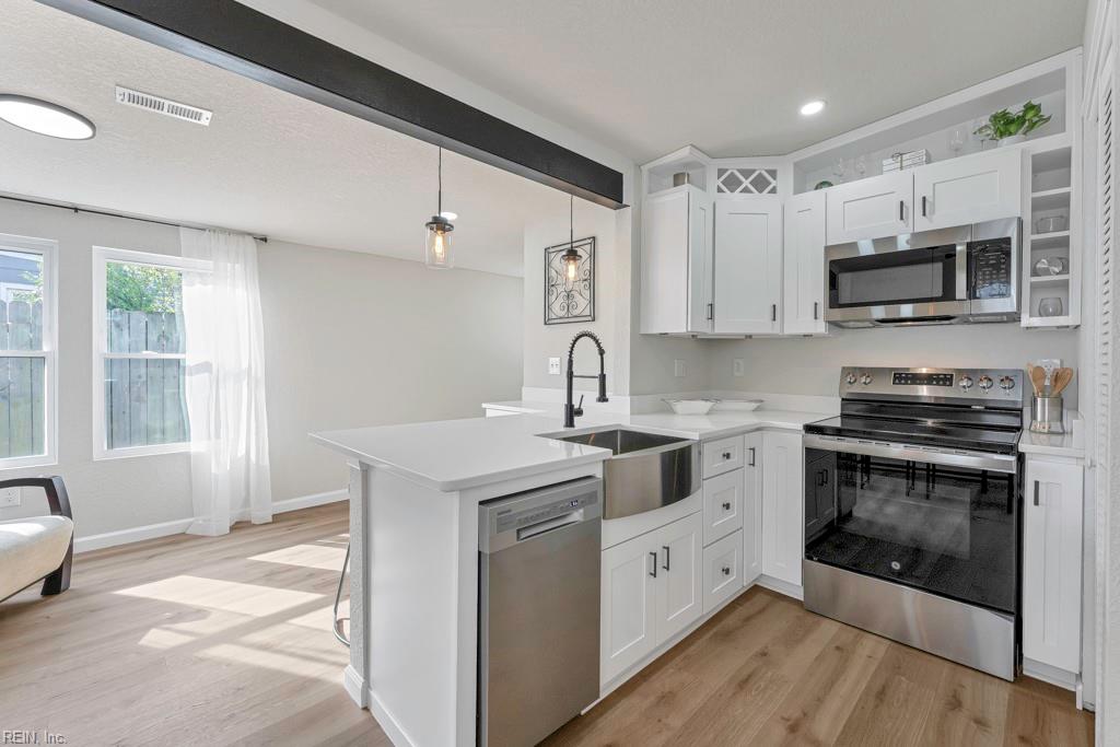 220 Velva DR