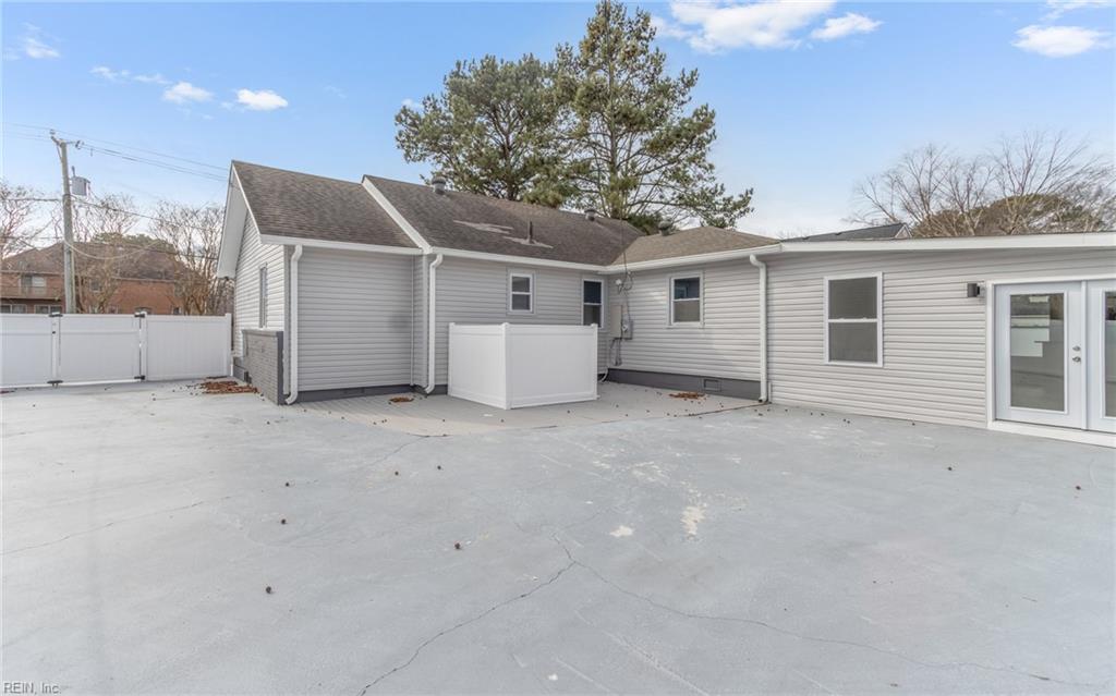 4752 First Court RD