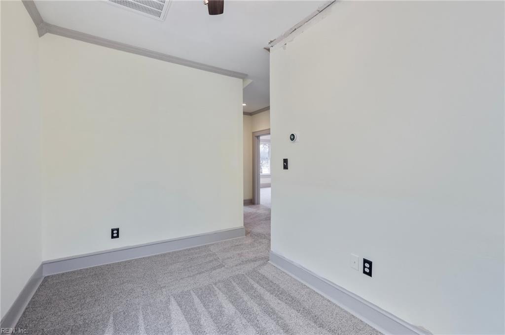 503 W 38th ST