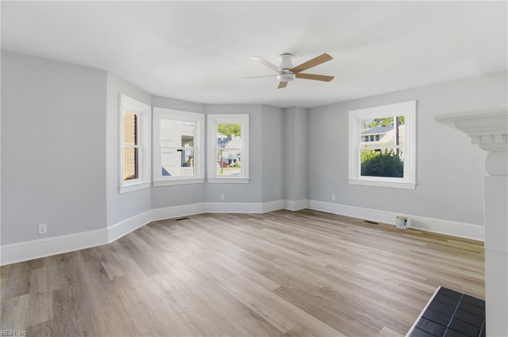 327 Cedar ST