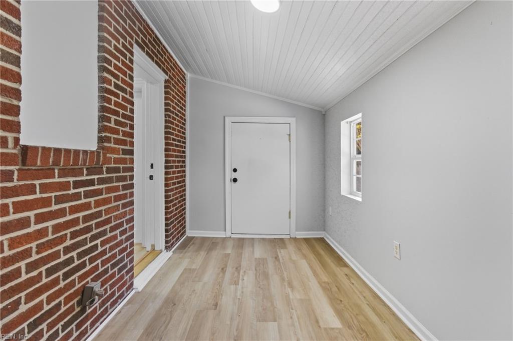 327 Cedar ST