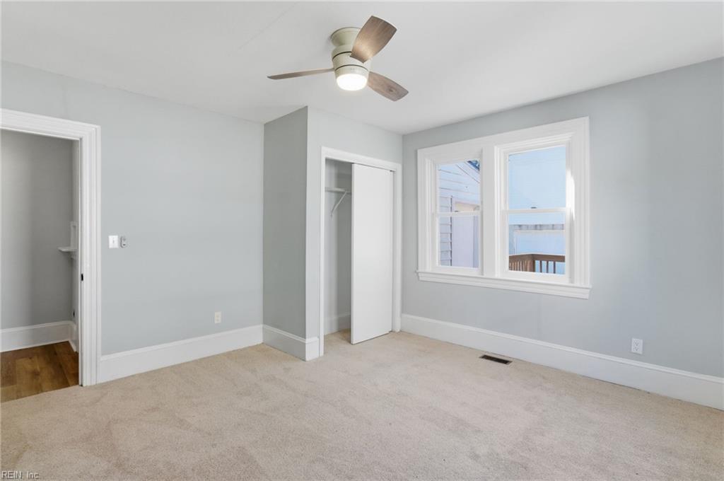 327 Cedar ST