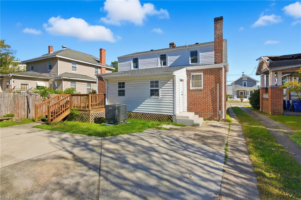 327 Cedar ST