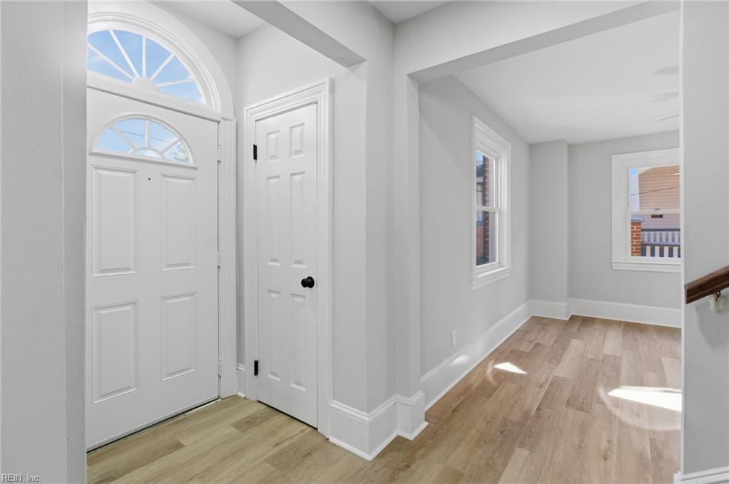 327 Cedar ST