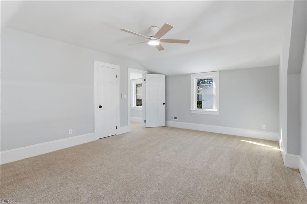 327 Cedar ST