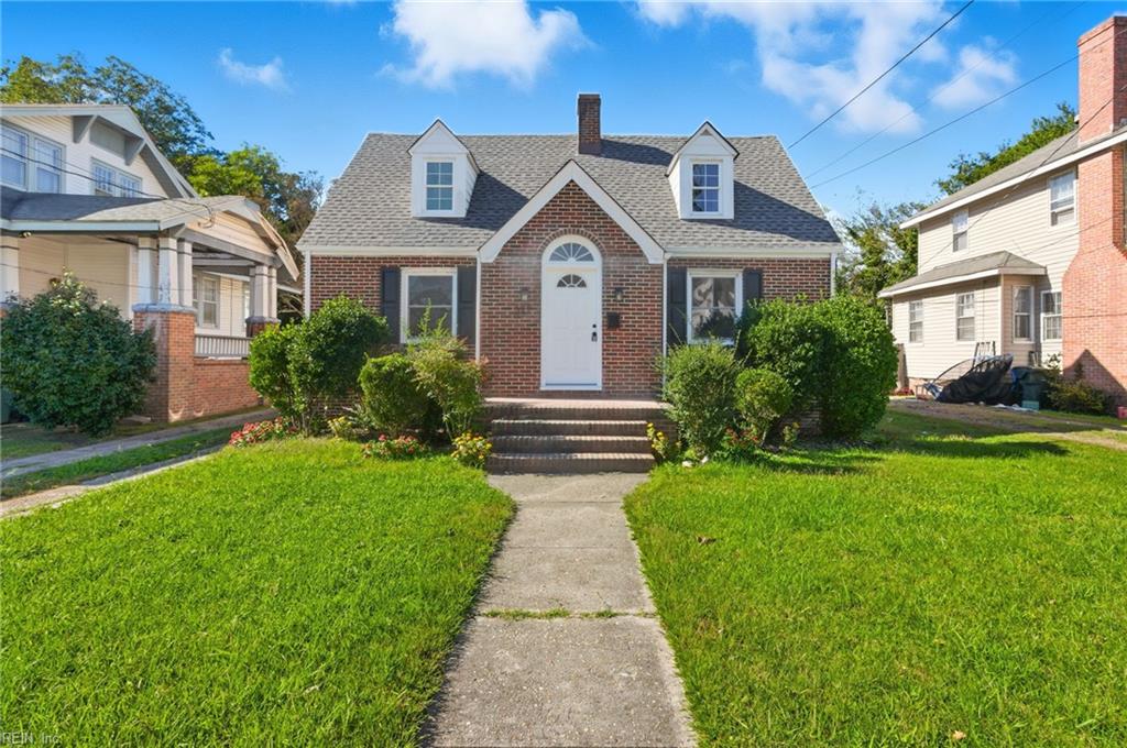 327 Cedar ST