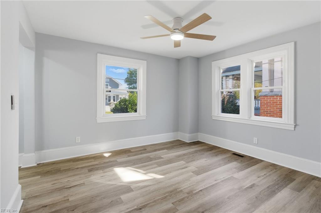 327 Cedar ST