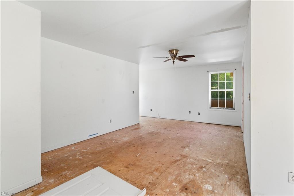 327 Cedar ST