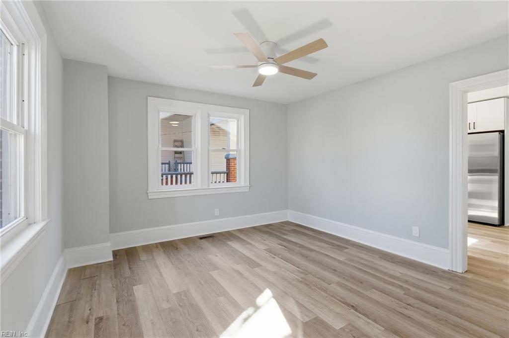 327 Cedar ST