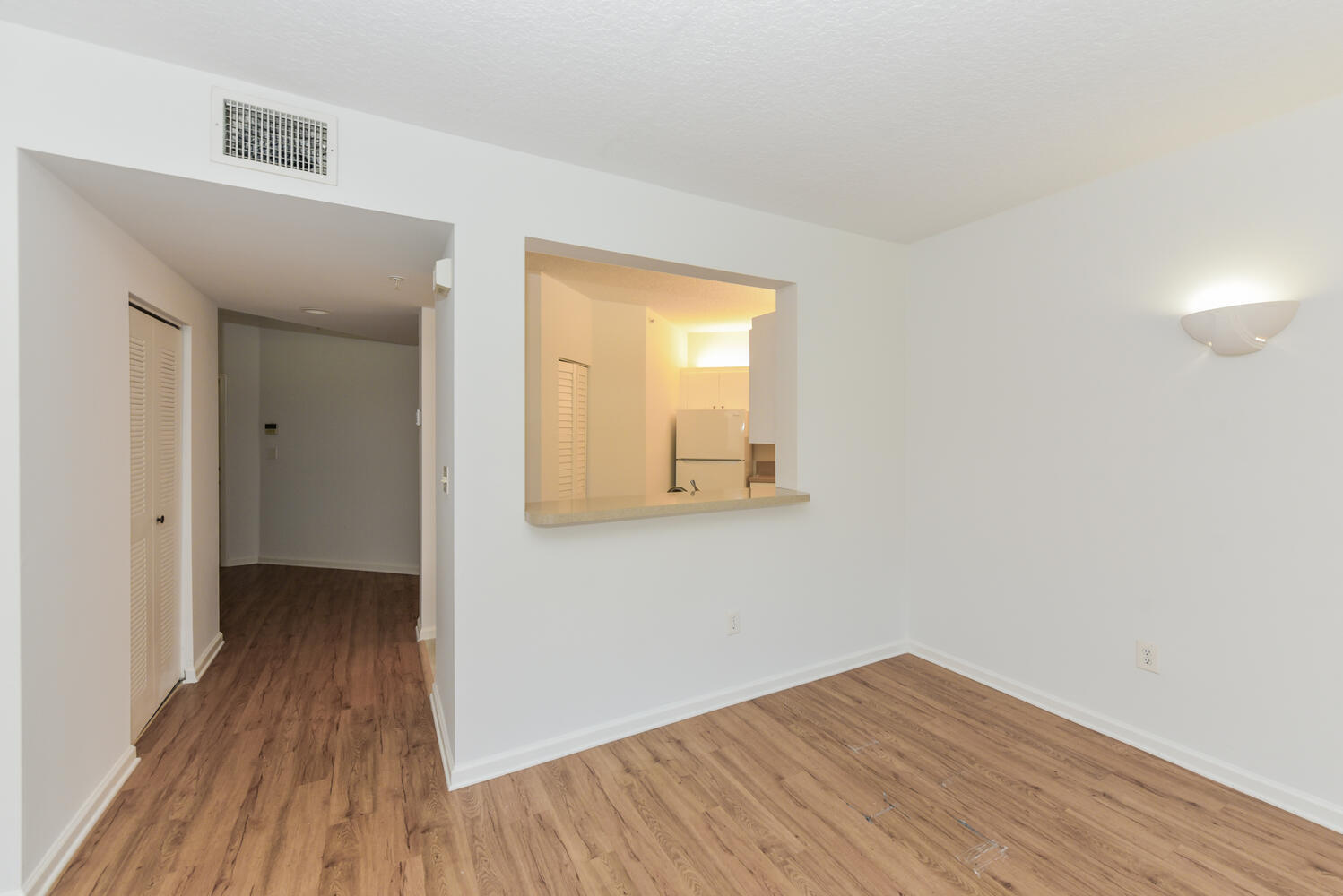 800 Uno Lago Drive 104