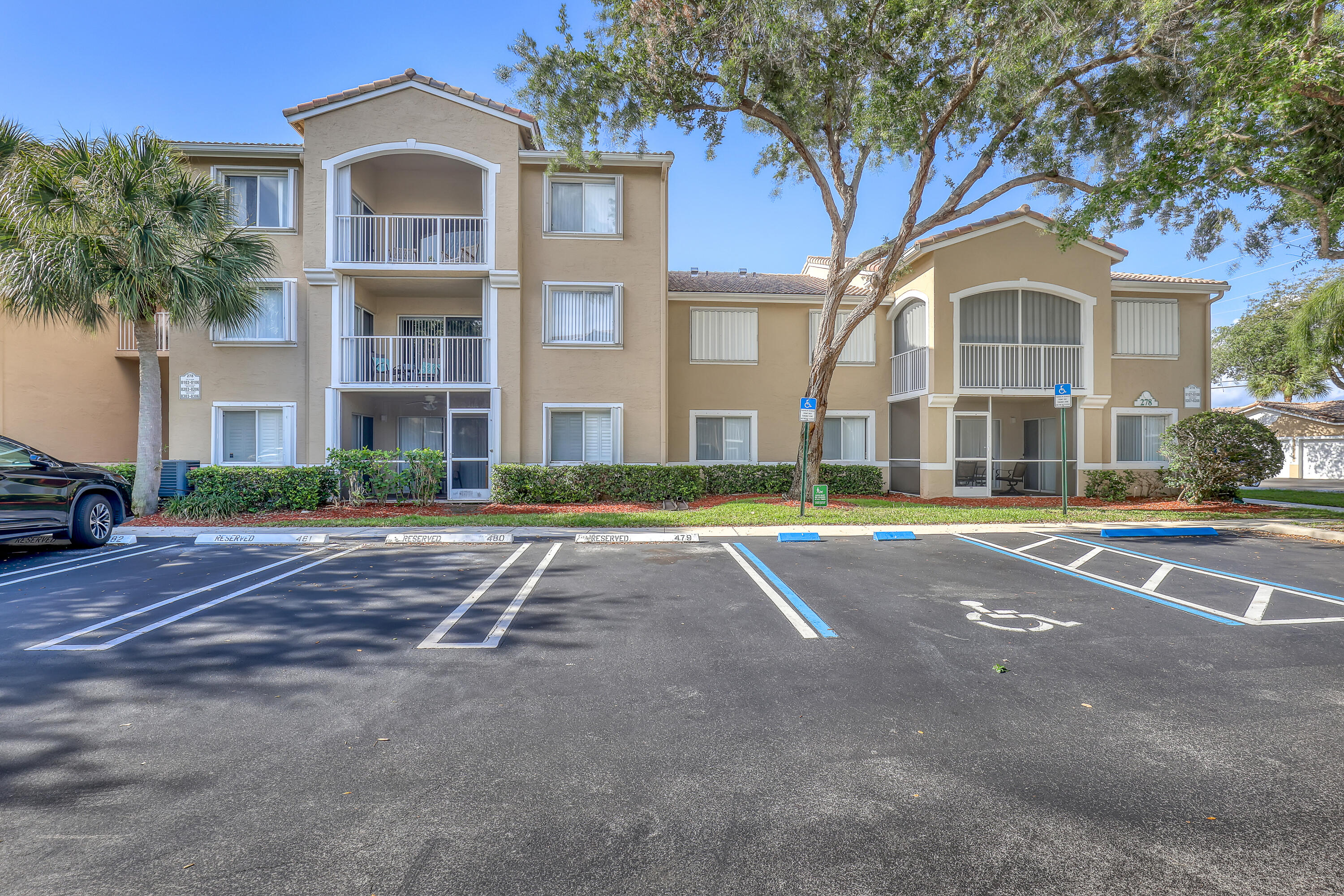 278 Village Boulevard 8208
