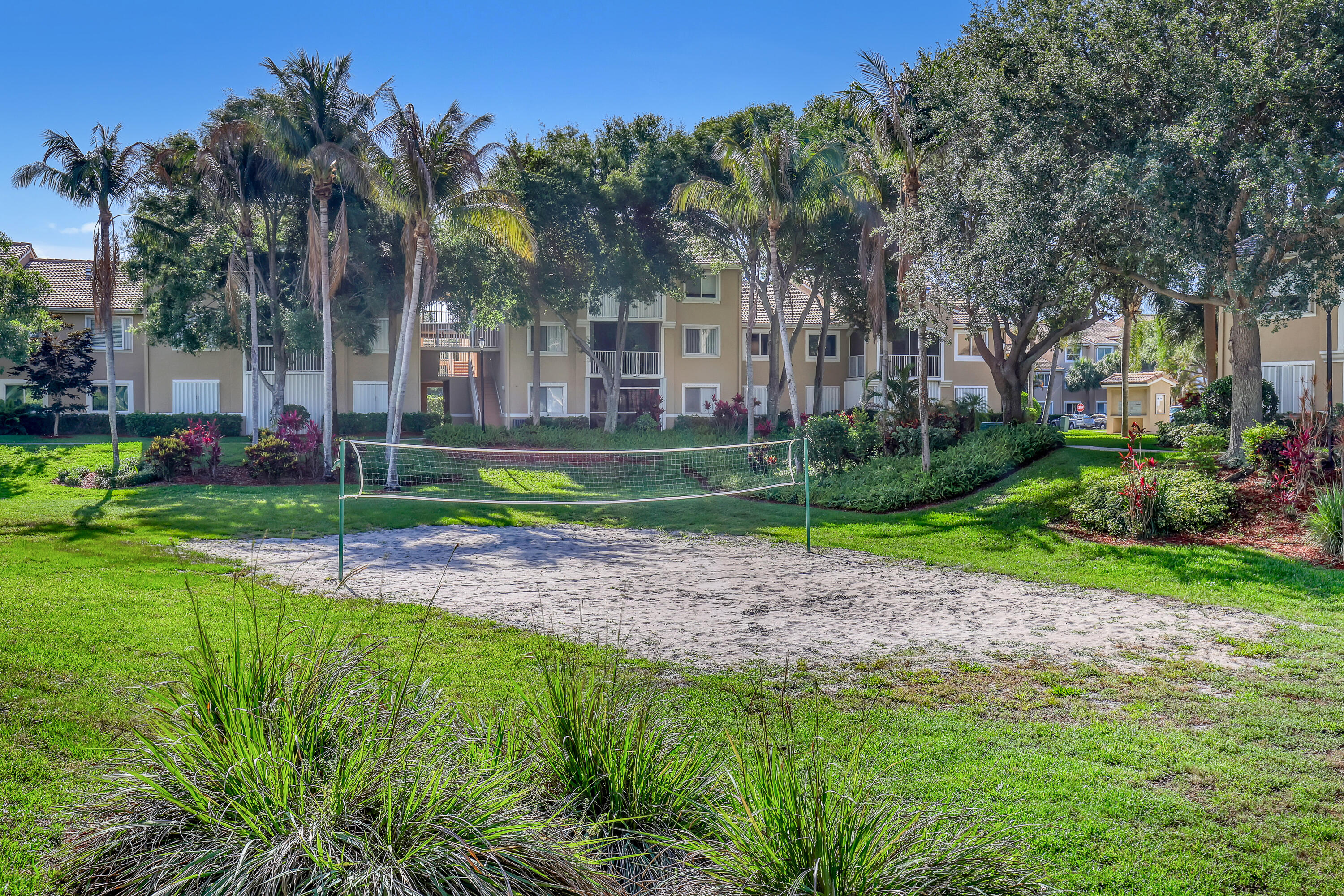 278 Village Boulevard 8208