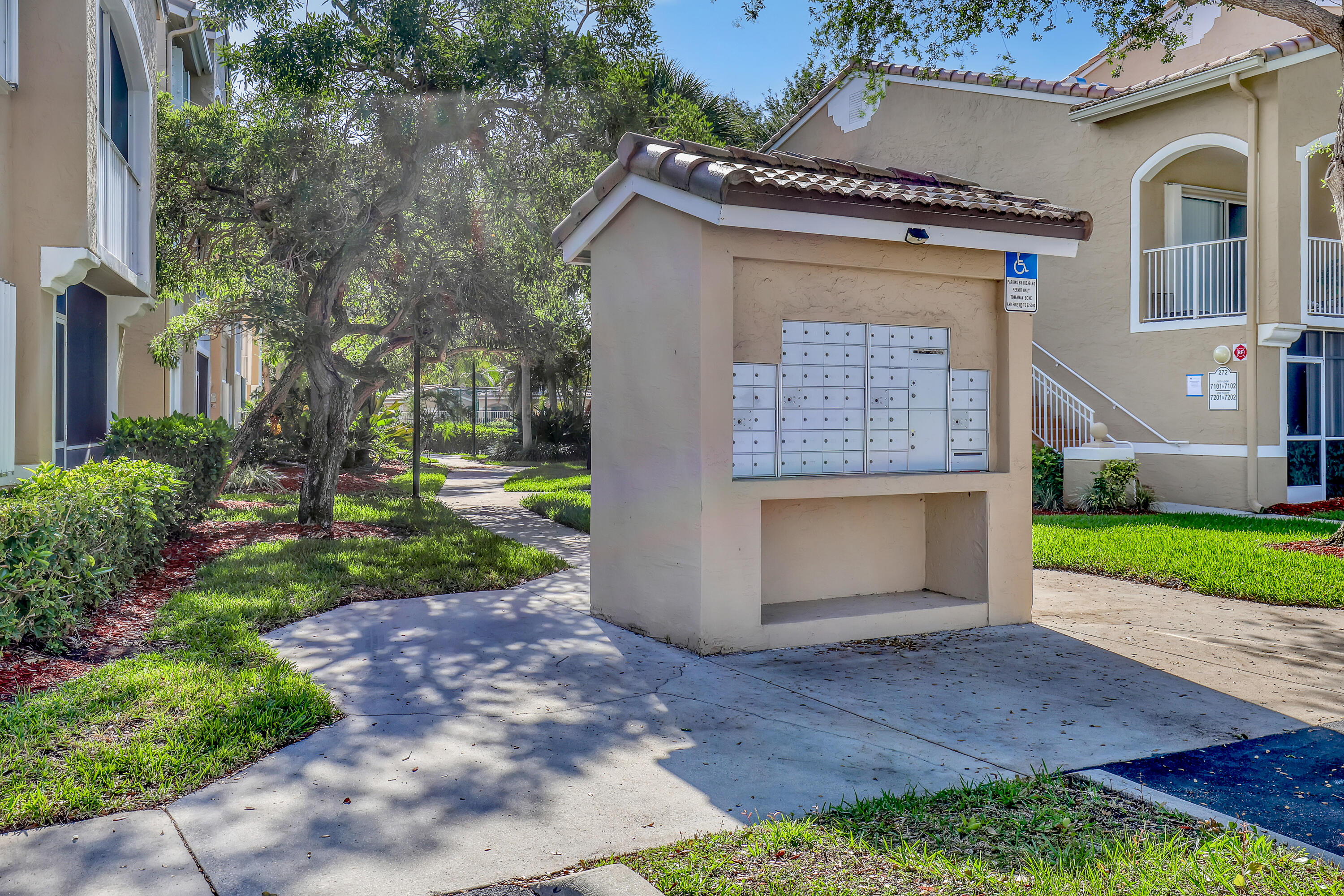 278 Village Boulevard 8208