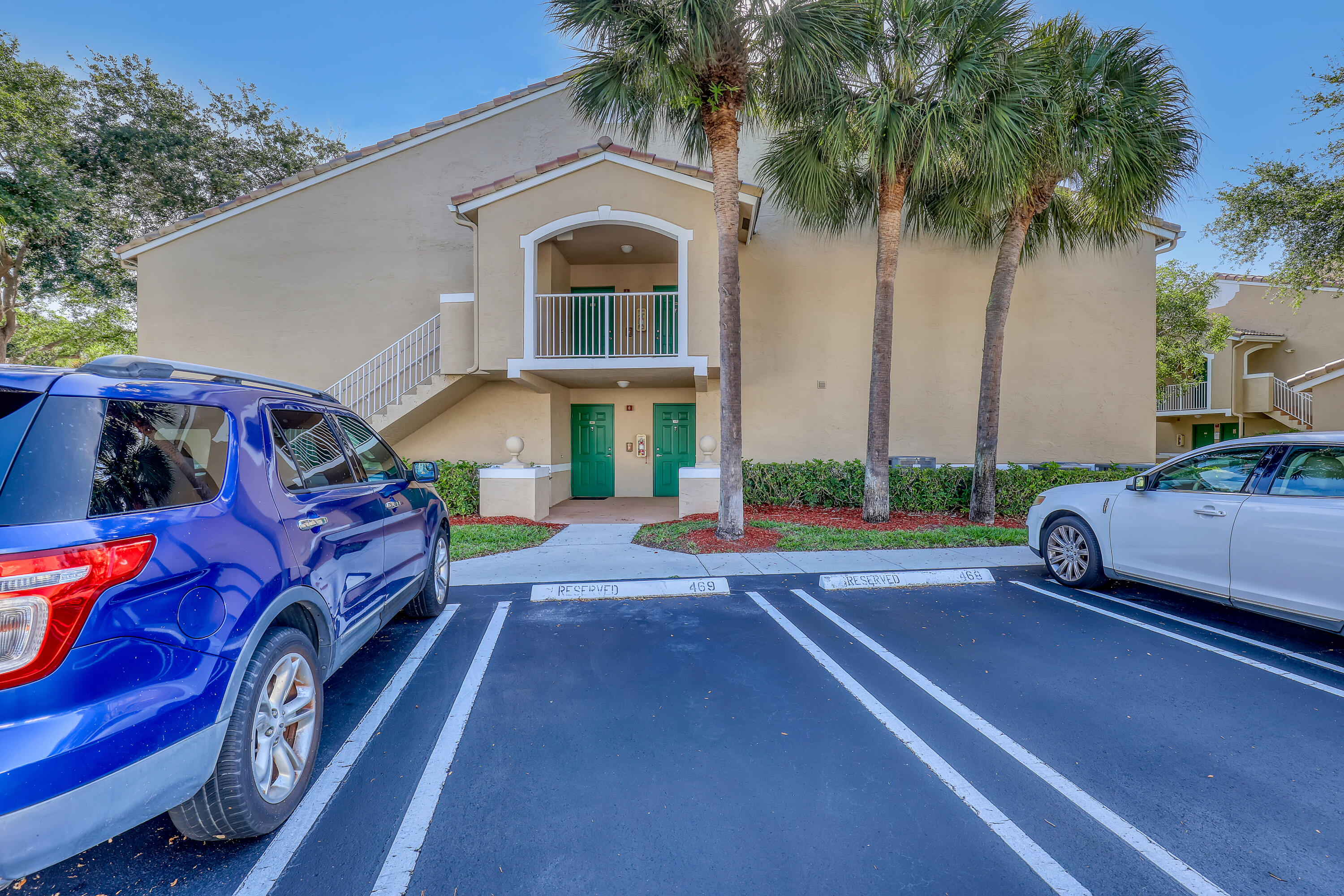 278 Village Boulevard 8208