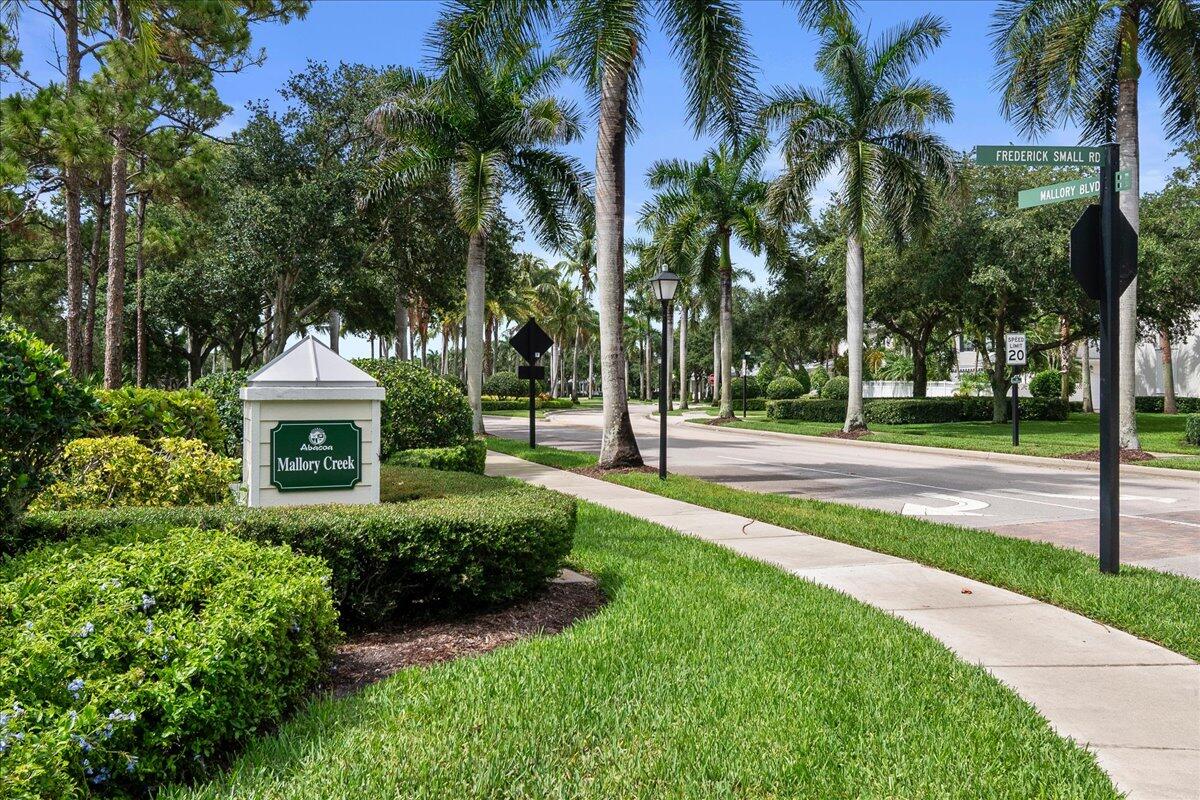 1306 S Jeaga Drive