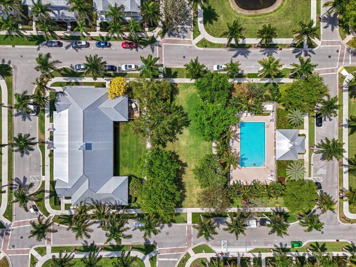 1306 S Jeaga Drive