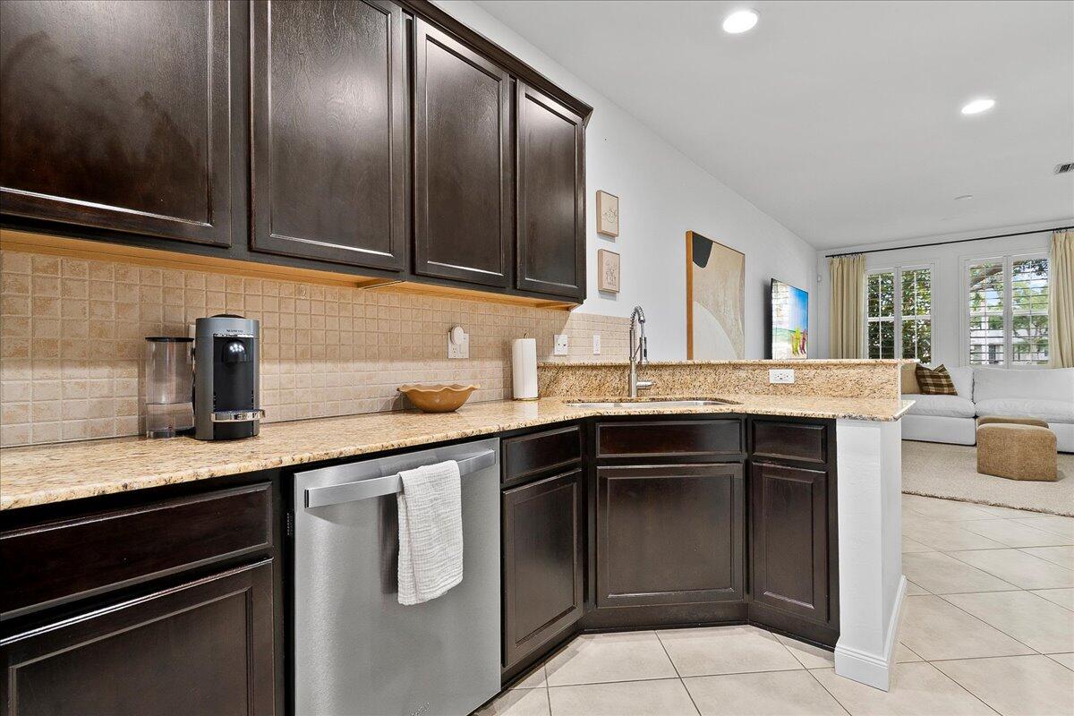 1306 S Jeaga Drive