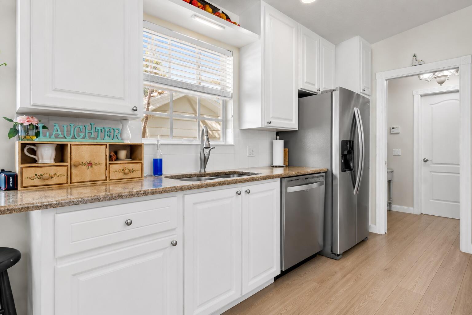 3277 SE Glacier Terrace
