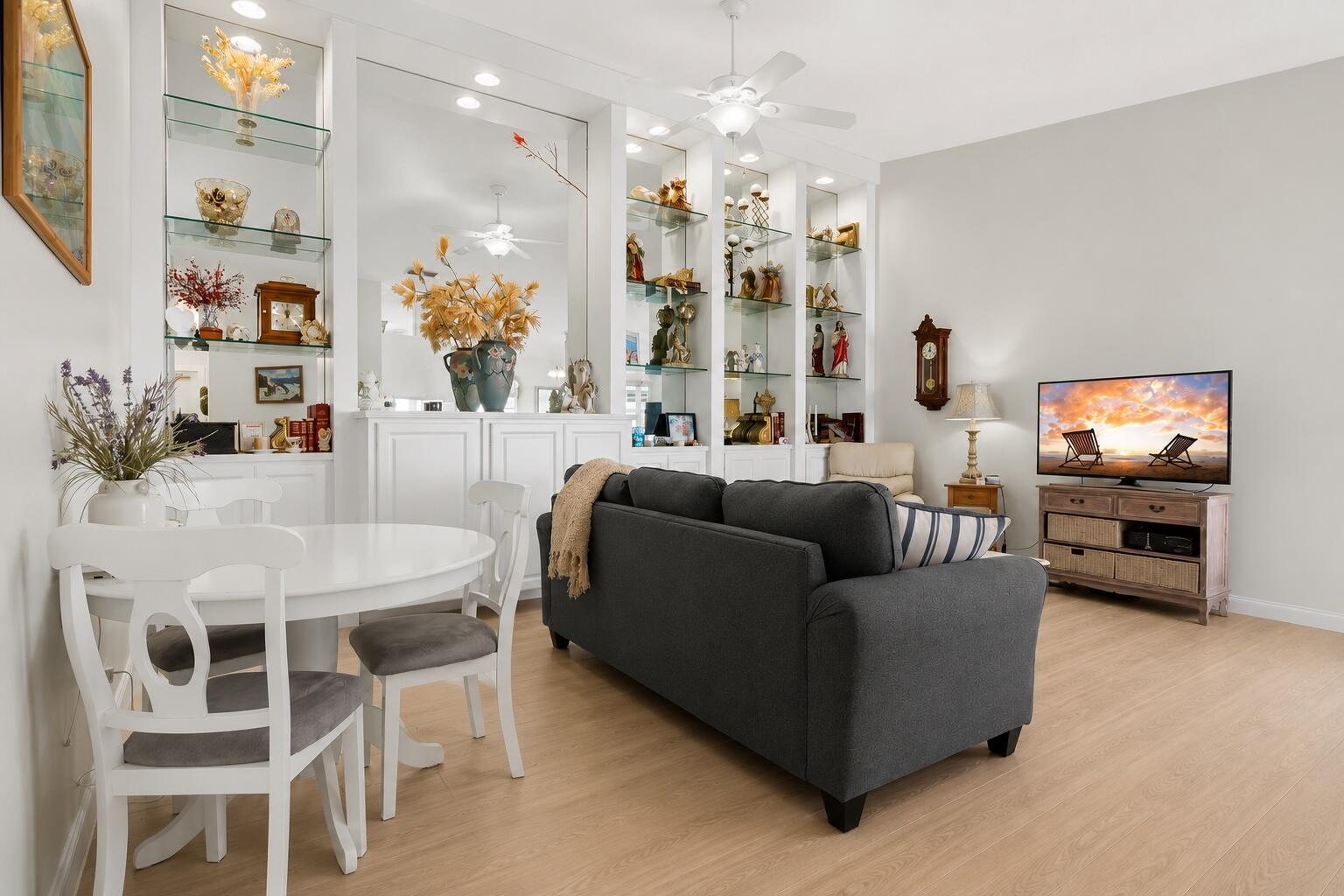 3277 SE Glacier Terrace