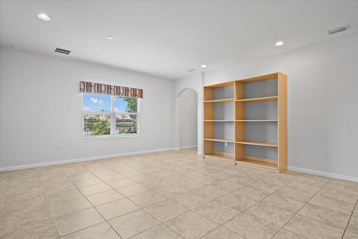 12158 SW AVENTINO Drive, Port St. Lucie