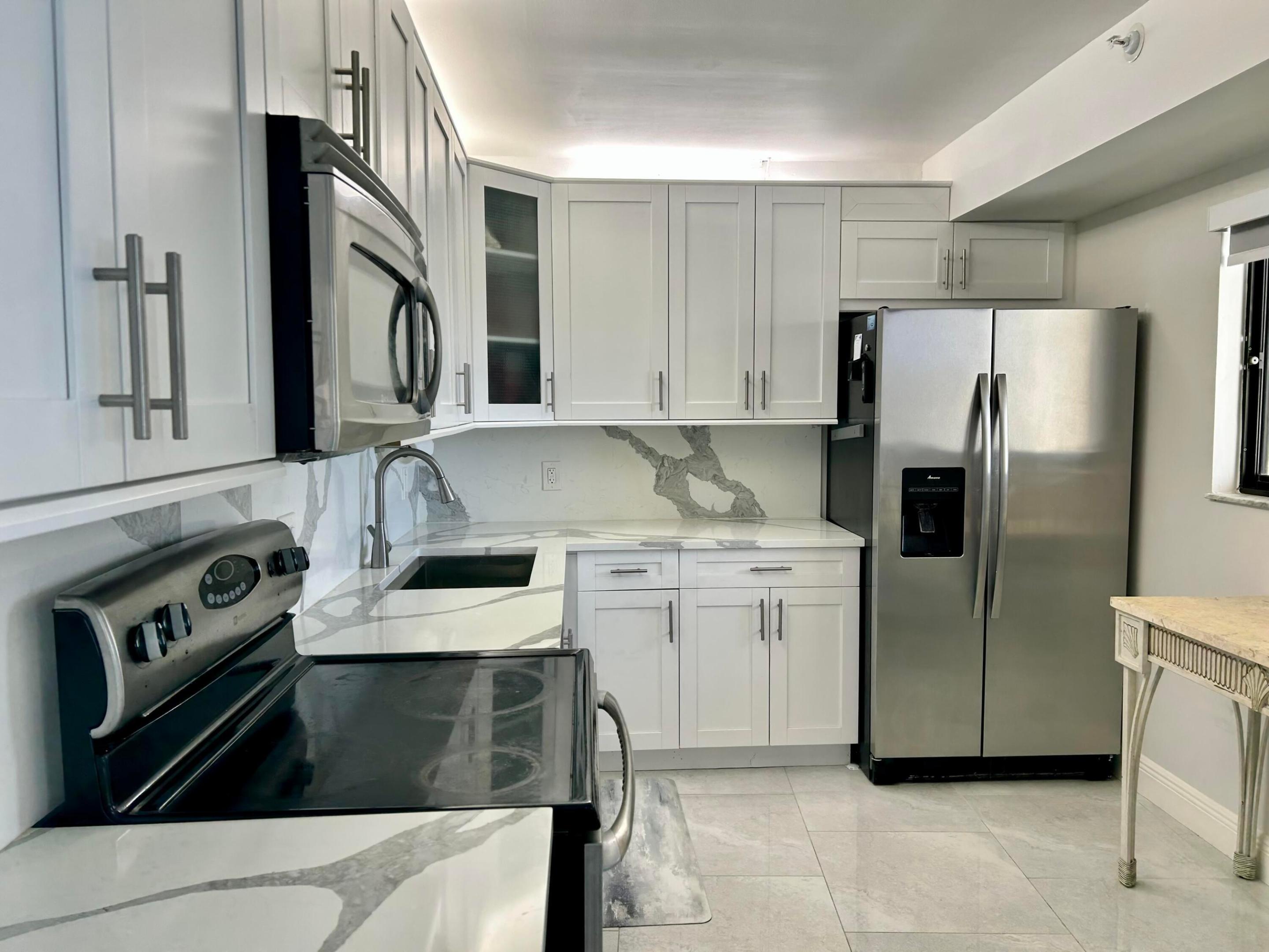 400 OCEAN TRAIL Way 406