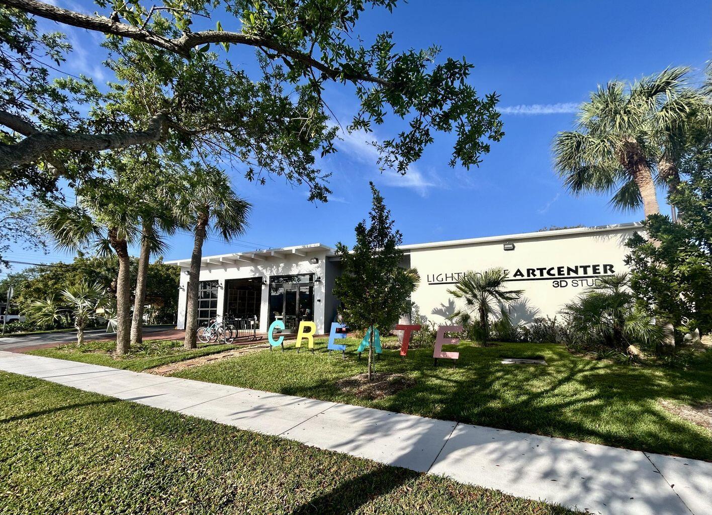 331 TEQUESTA Drive Unit: 216