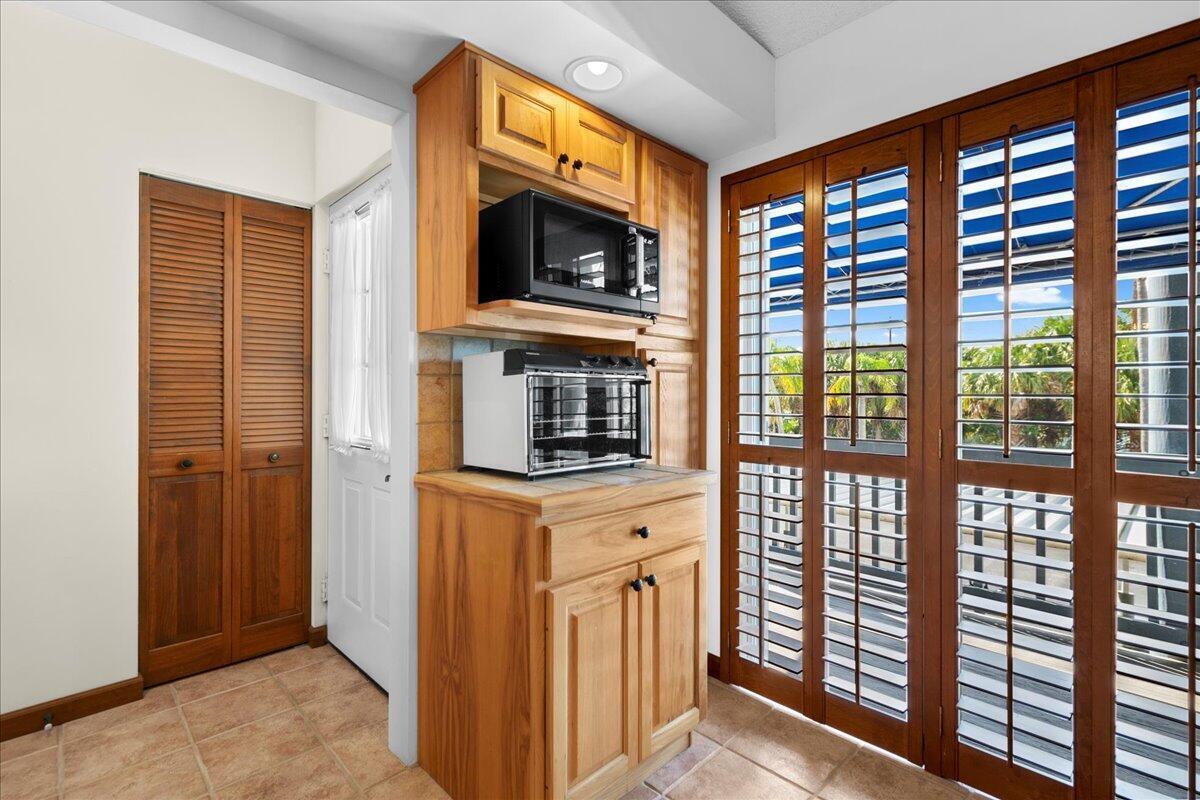 1481 NE 14TH Court U-7