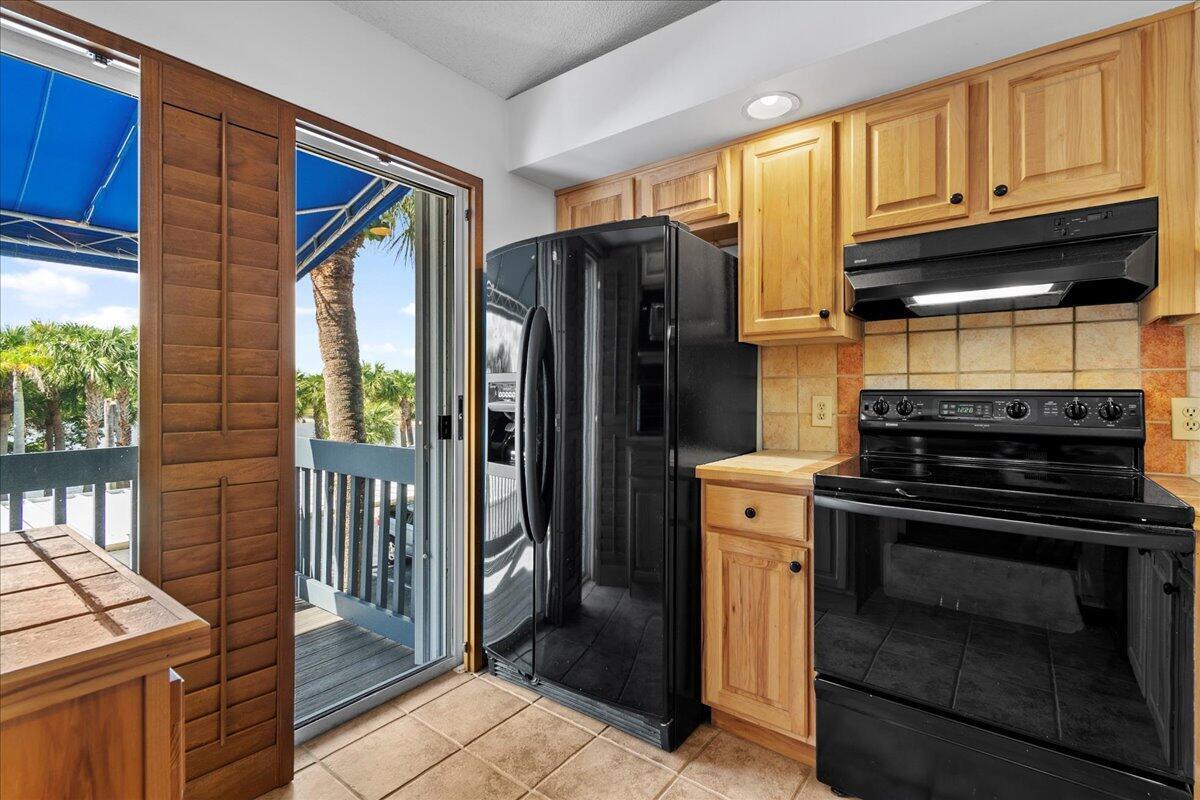 1481 NE 14TH Court U-7