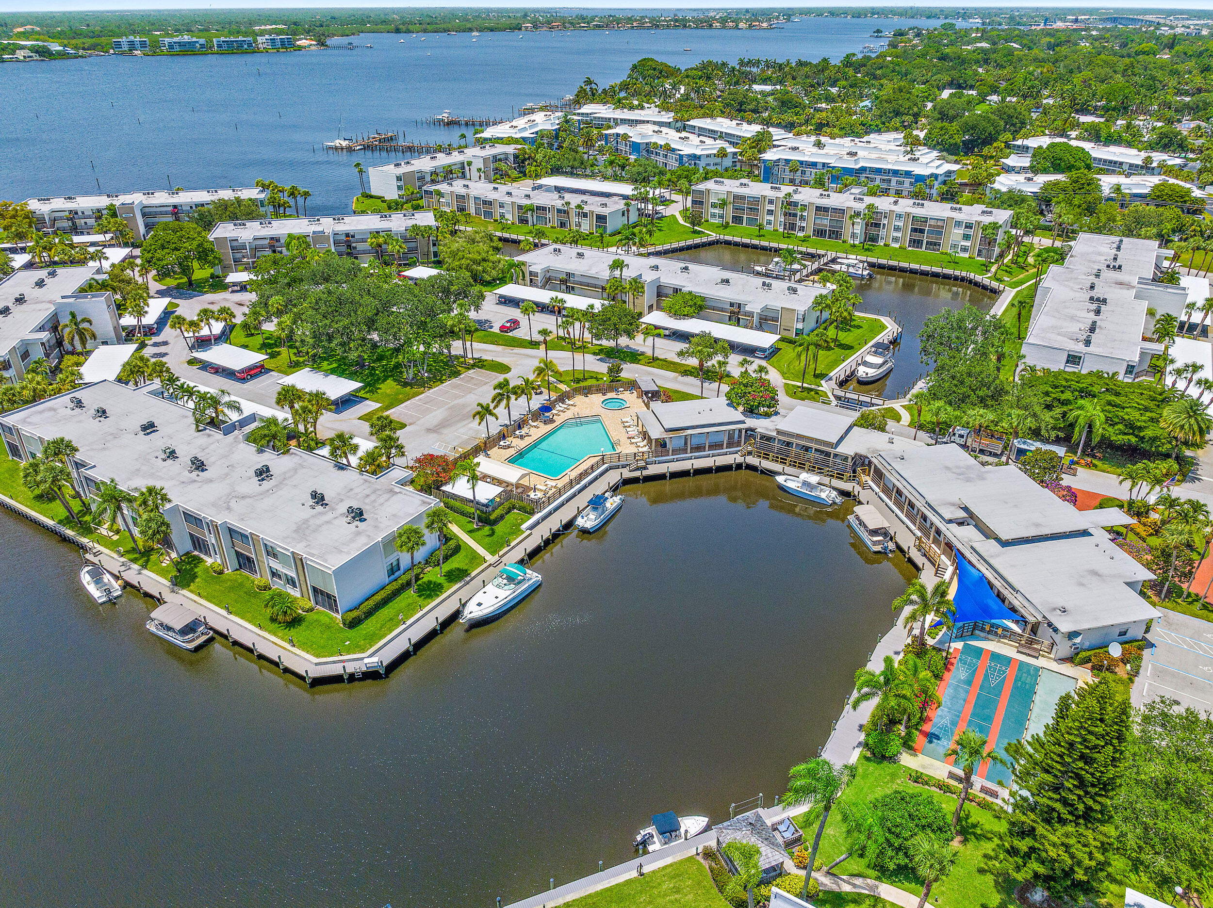 1950 SW PALM CITY Road 1-202