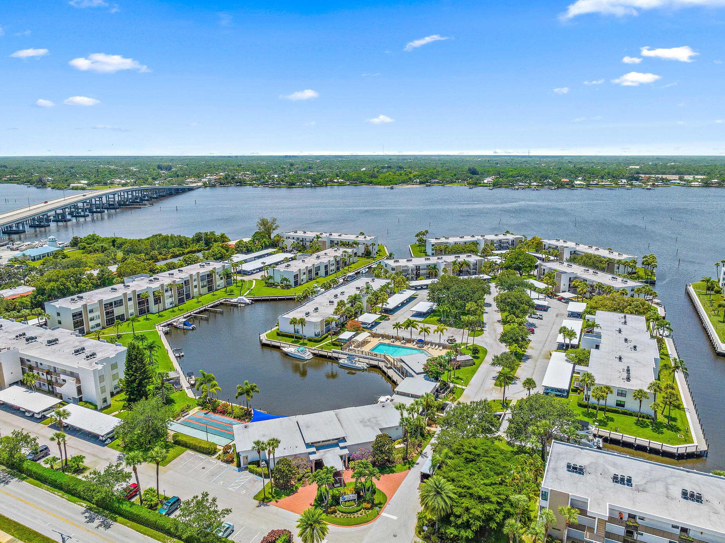 1950 SW PALM CITY Road 1-202