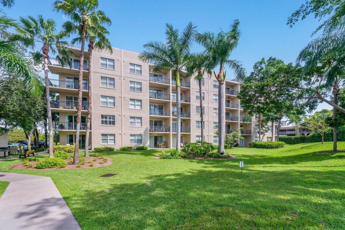 26 Royal Palm Way Unit: 106