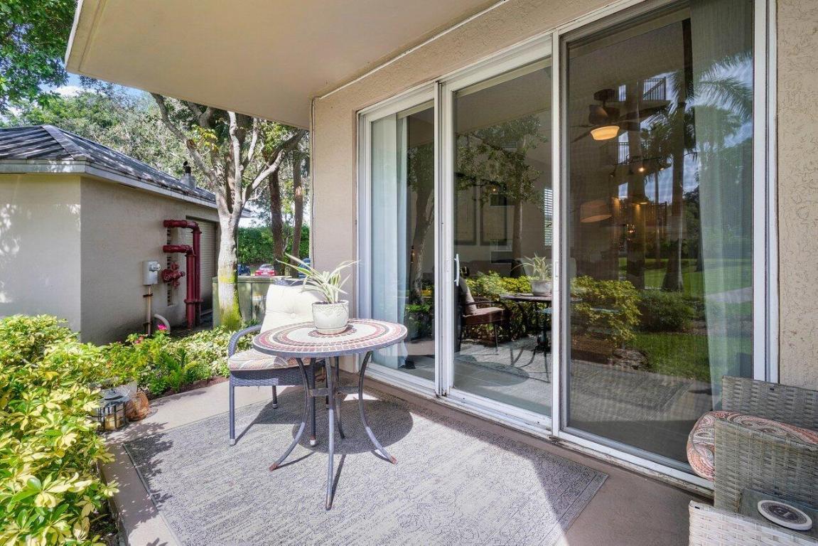 26 Royal Palm Way Unit: 106