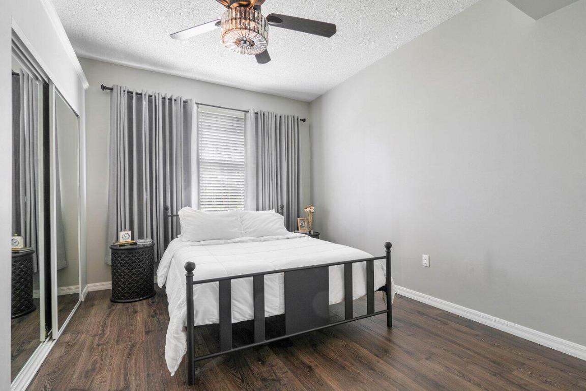 26 Royal Palm Way Unit: 106