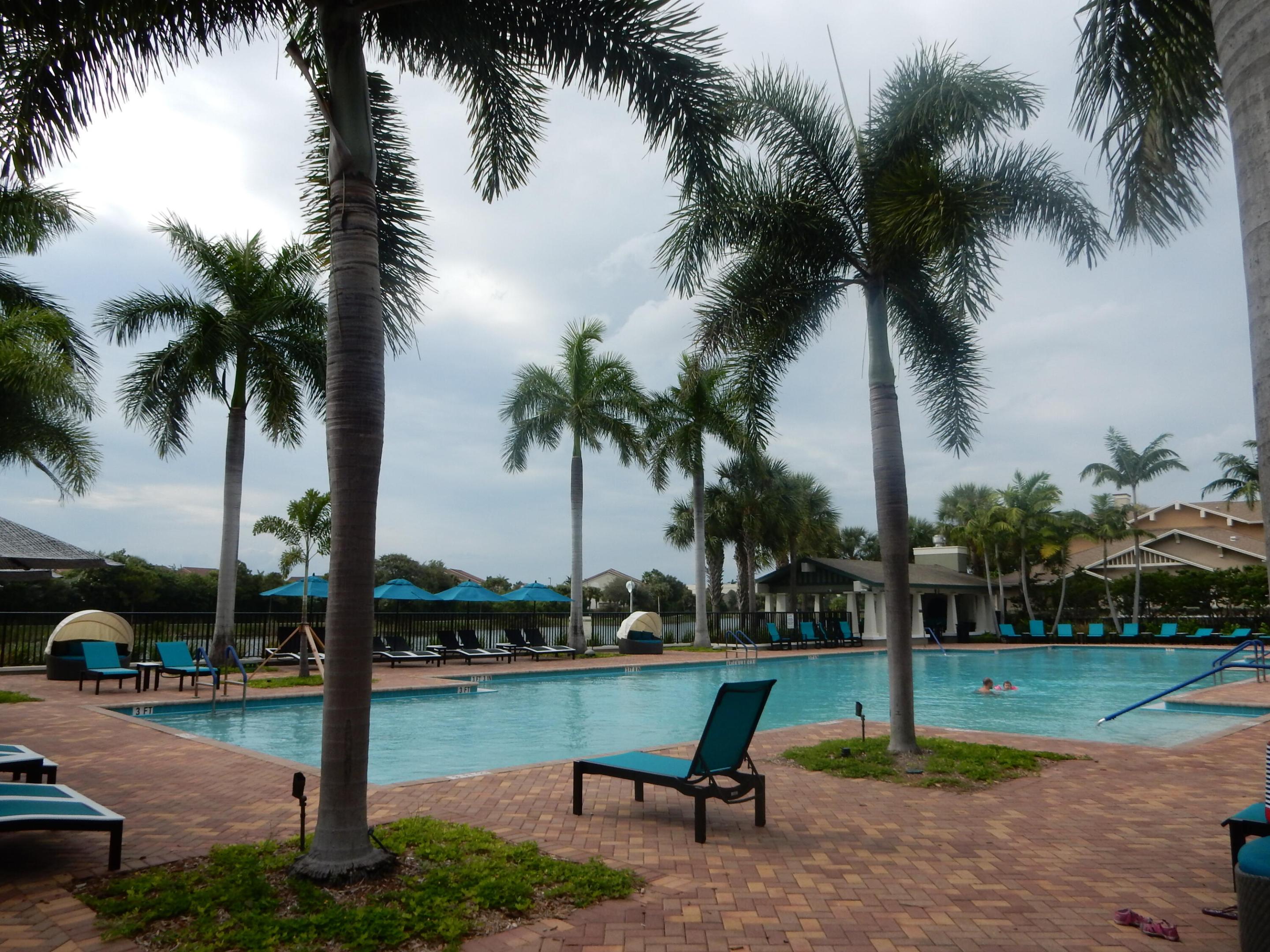 580 Pacific Grove Drive 4