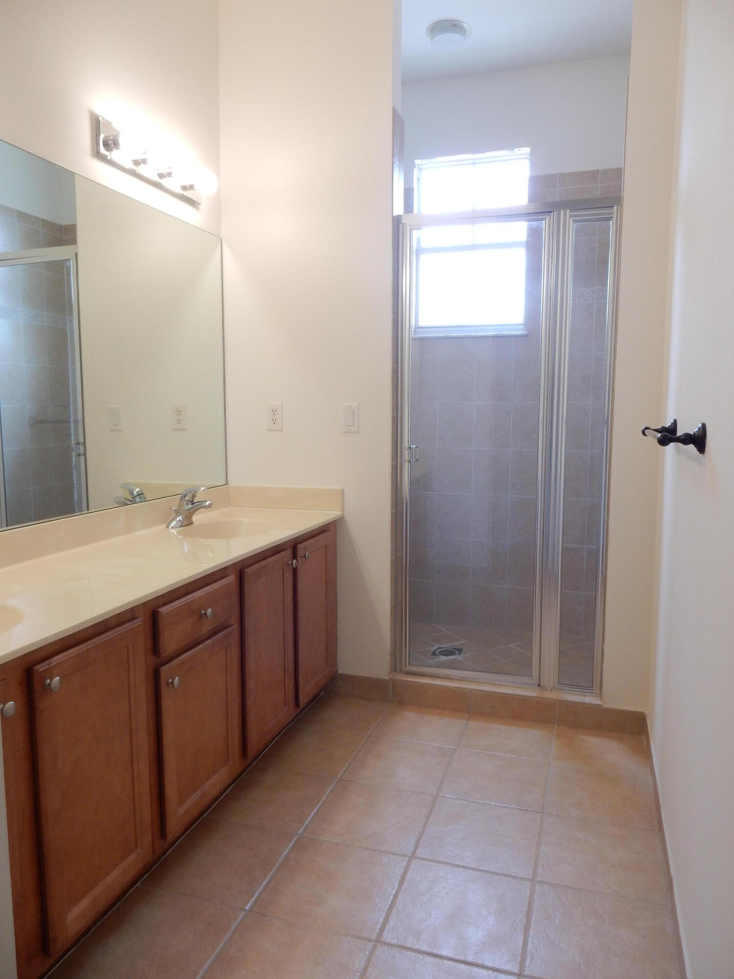 580 Pacific Grove Drive 4