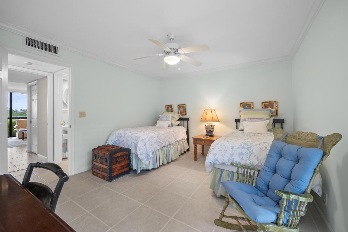 10555 SE Terrapin Place 101